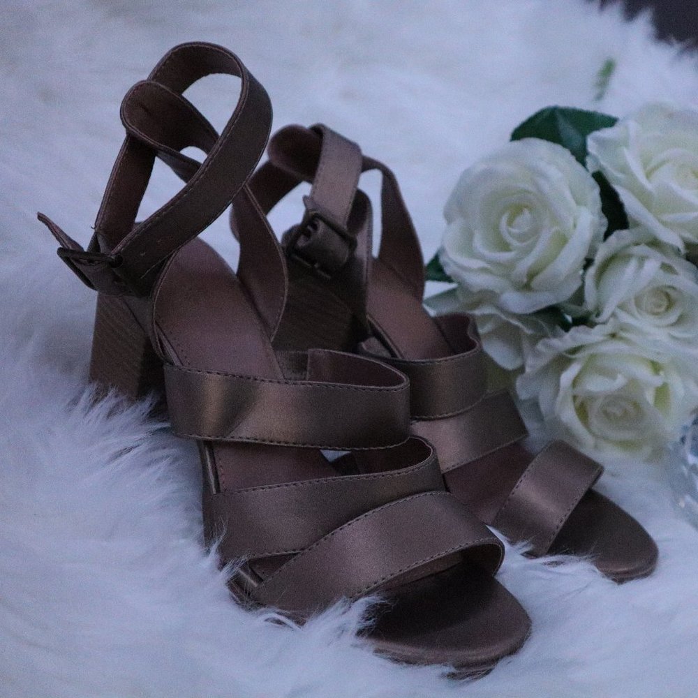 WEDGE SANDALS - Picture 2 of 4